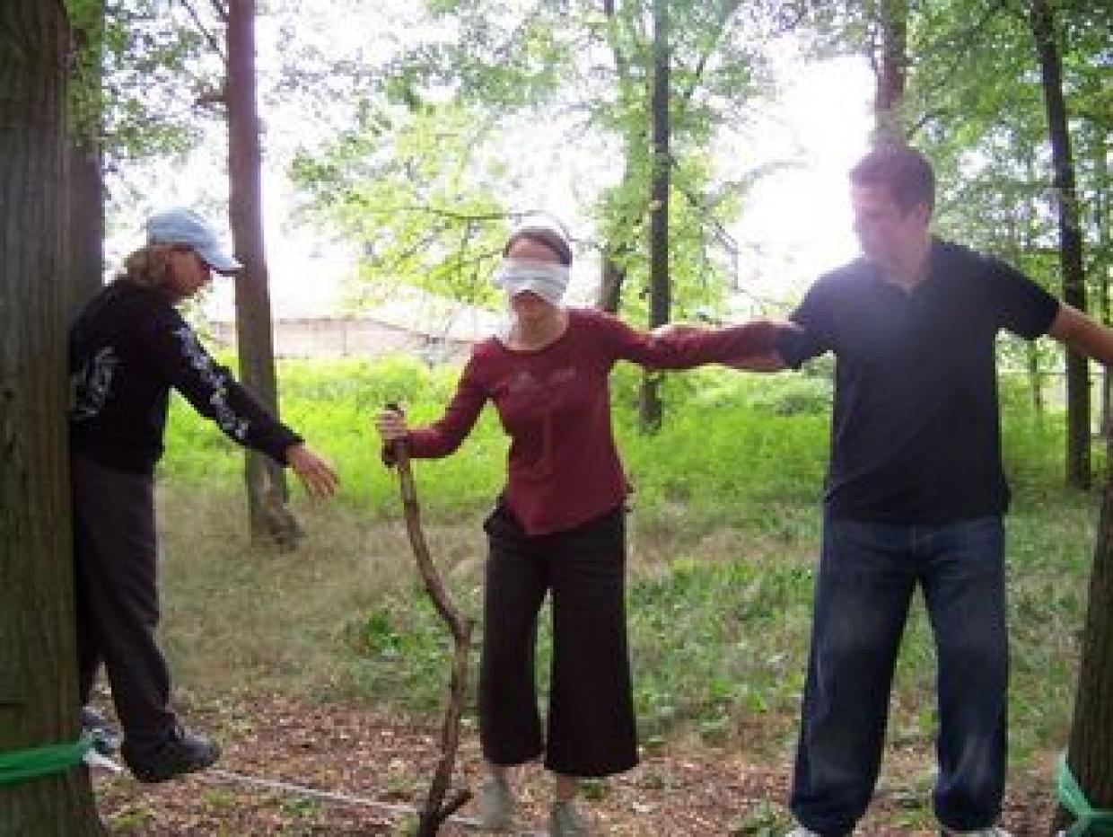 Spielerisch über sich hinaus wachsen auf dem Niedrigseilgarten