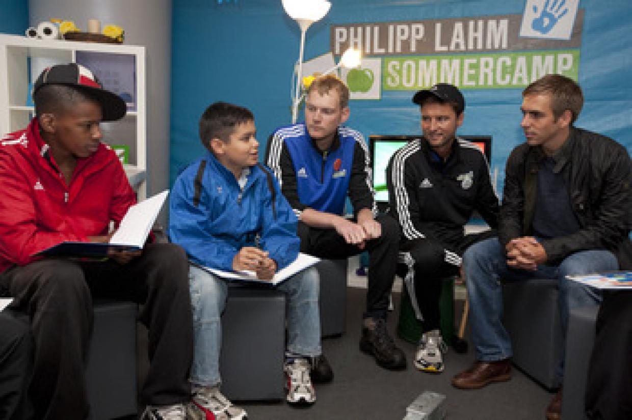 Persönlichkeit, Ernährung, Bewegung - darum ging es beim Philipp Lahm Sommercamp in Werneuchen